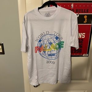 World tour palace T shirt